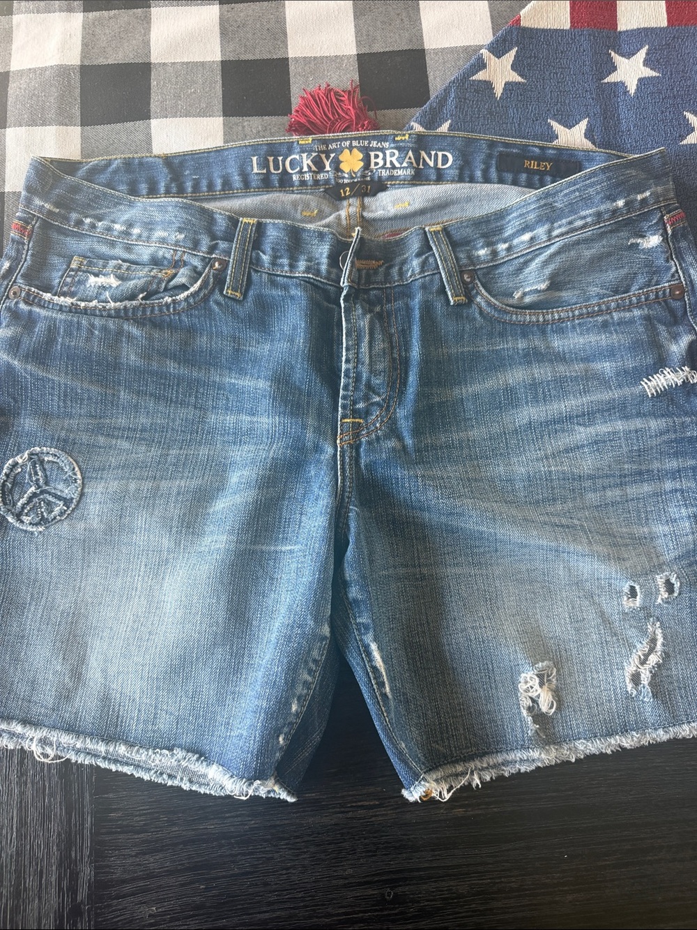 Vintage Lucky Brand Distressed Blue Denim Cutoff Shorts American Flag design